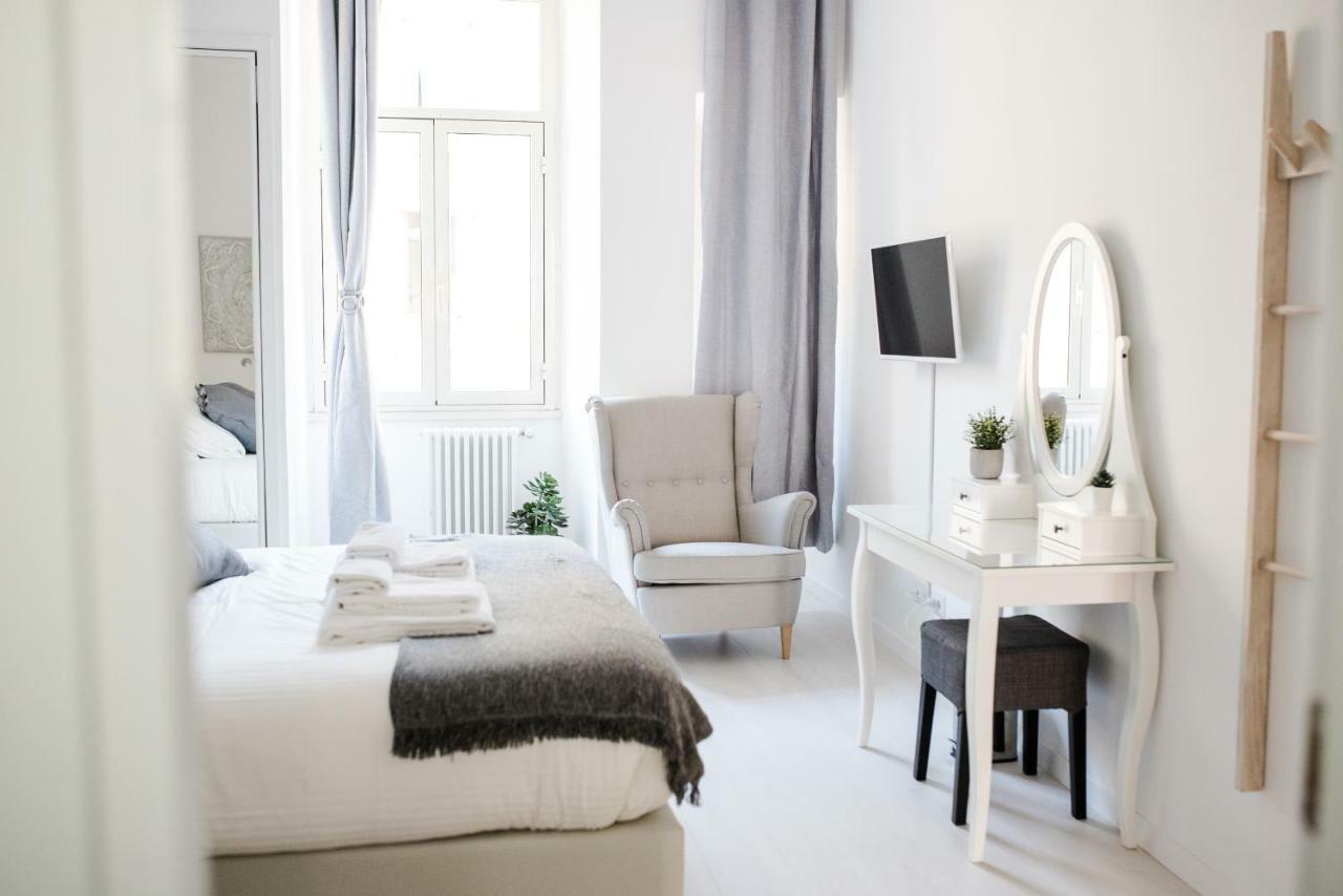 White Fanti Apartment Roma Exterior foto